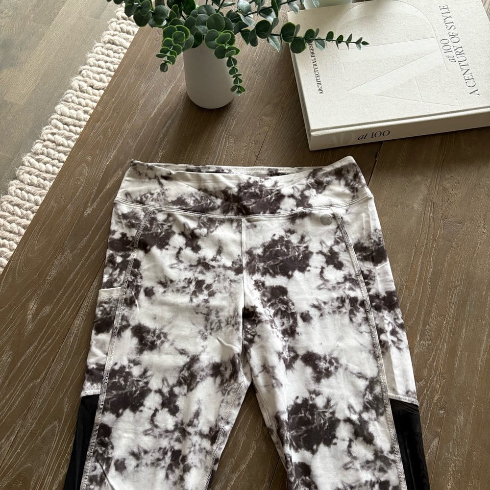 Gilly Hicks Black and White Tie-Dye Mesh Panel Leggings